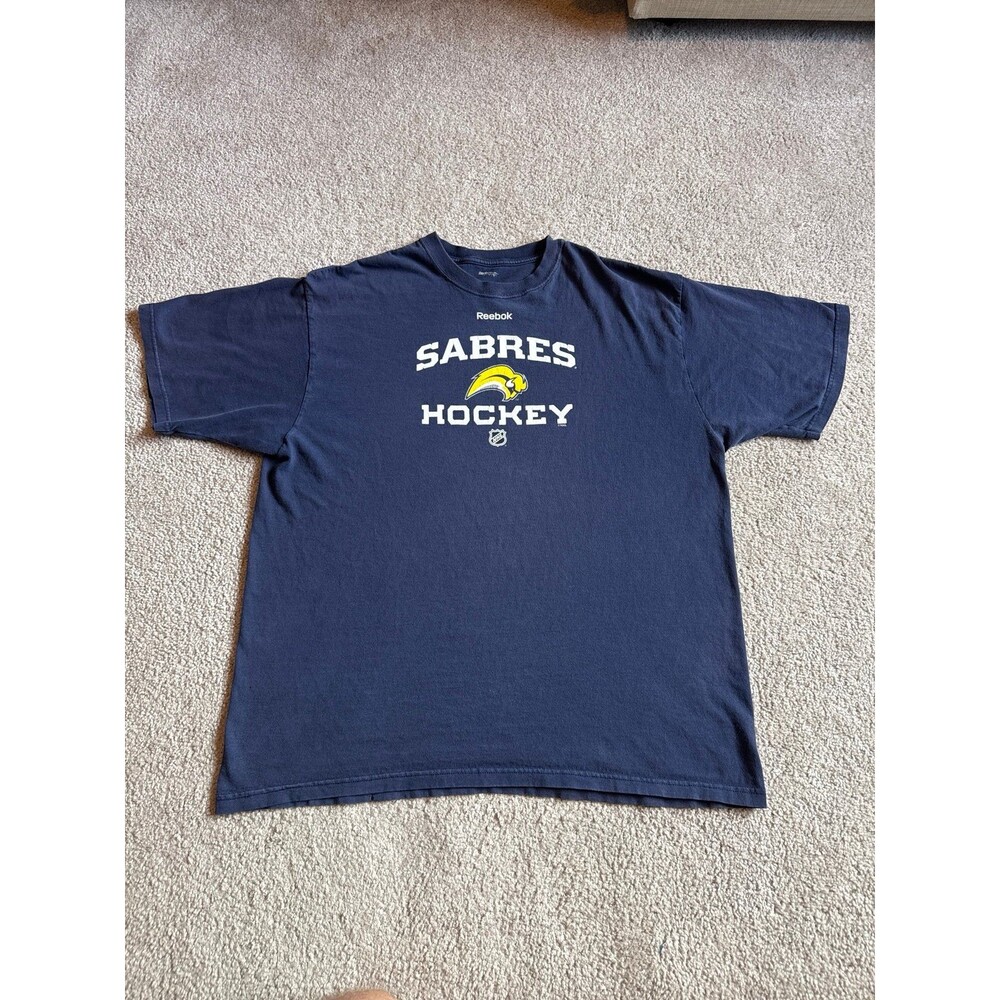 Vintage Buffalo Sabres Reebok NHL Men’s Tee Size XL